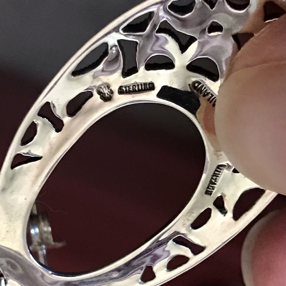 OVAL SILVER AND MARCASITE DROP EARRINGS - Picture 7 of 10